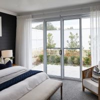 Horizon sliding door with sliding screen in Pearl White