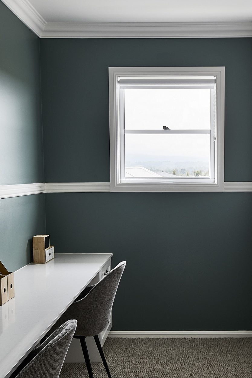 Horizon double hung window in Pearl White