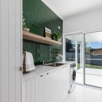 Horizon sliding door in Pearl White, Hopwood Homes